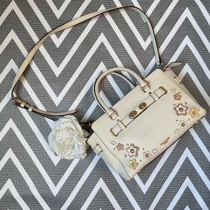 Coach F31195 Floral Appliqué Chalk Blake Carryall